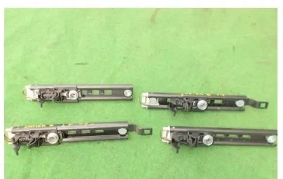 Opel Zafira B Seat belt height adjuster 