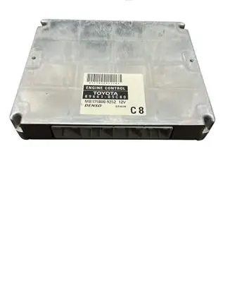 Toyota Avensis T250 Engine control unit/module 8966105C80