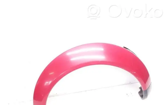 Rear fender molding trim