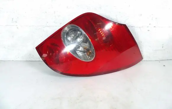 Renault Laguna II Rear/tail lights 8200002472