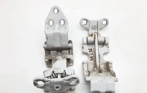Opel Movano C Rear door hinge set AUTOFROST