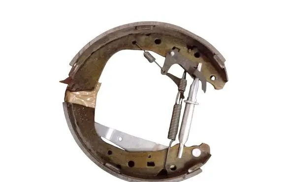 Toyota Hilux VIII Handbrake/parking brake pads 044950K160 476110K120 049420K210