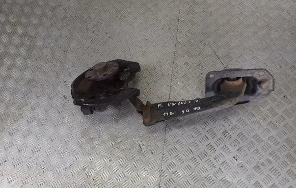 Volkswagen Golf V Stub axle 