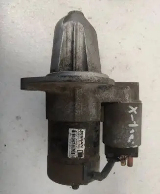 Nissan X-Trail T30 Starter motor 233008H500 M000T87081