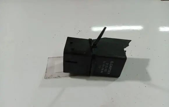 Citroen C5 Glow plug pre-heat relay 51252002