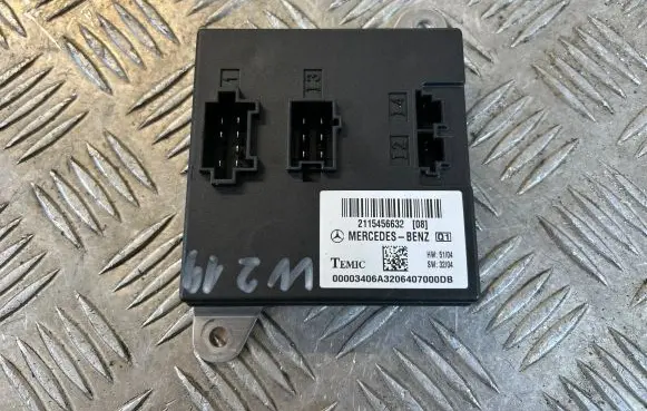 Mercedes-Benz CLS C219 Other control units/modules 2115456632