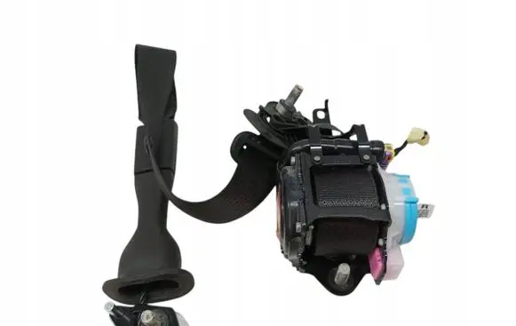 Opel Insignia B Front seatbelt