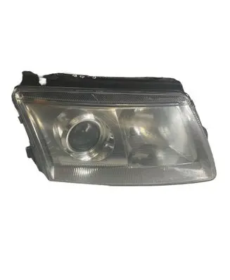 Volkswagen PASSAT B5 Headlight/headlamp 4411178L