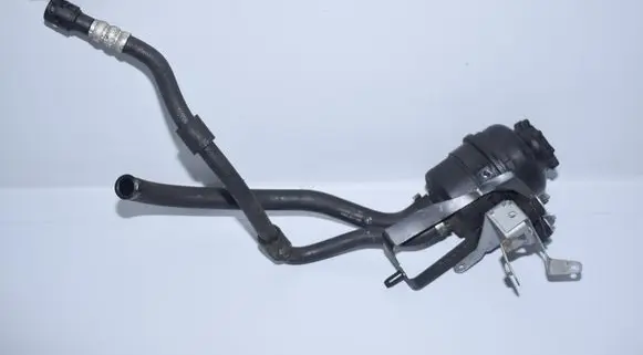 BMW 6 E63 E64 Power steering fluid tank/reservoir 1097164 6767416