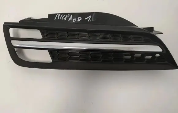 Nissan Micra Front fog light trim/grill 62320BC400
