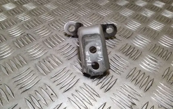 Toyota Avensis T270 Front door upper hinge