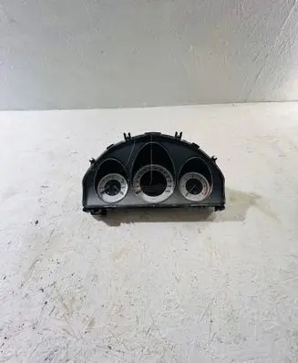 Mercedes-Benz C W204 Speedometer (instrument cluster) 204900 A2087298500