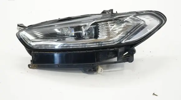 Ford Mondeo MK V Headlight/headlamp ES7313D155BDACR ES7313D155BD