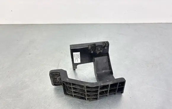 MG ZS Horn signal holder/bracket 10030891