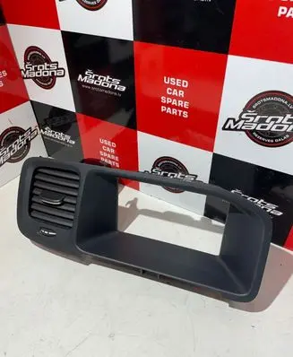 Volvo S60 Dash center air vent grill 1281639