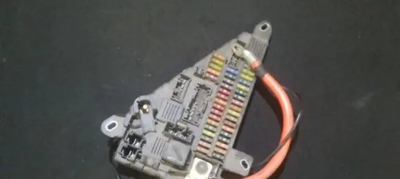 BMW 5 E60 E61 Fuse box set 690661901 6906619-01