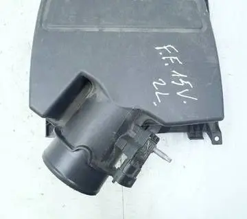 Ford Fusion II Air filter box cover DS739600EC