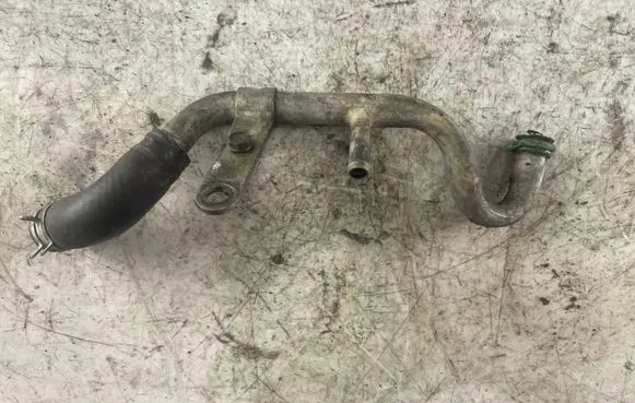 Mitsubishi Pajero Sport I Engine coolant pipe/hose