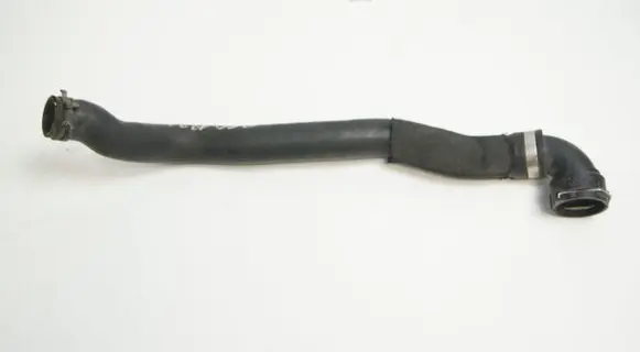 Volkswagen PASSAT B6 Engine coolant pipe/hose 3C0122101FB