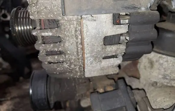 Citroen C5 Generator/alternator 9661544880