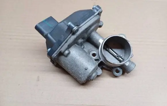 Volkswagen Tiguan EGR valve 04L131501M 0704171504 A2C96089300