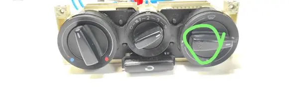 Volkswagen PASSAT B5 Climate control unit 1J0819045E