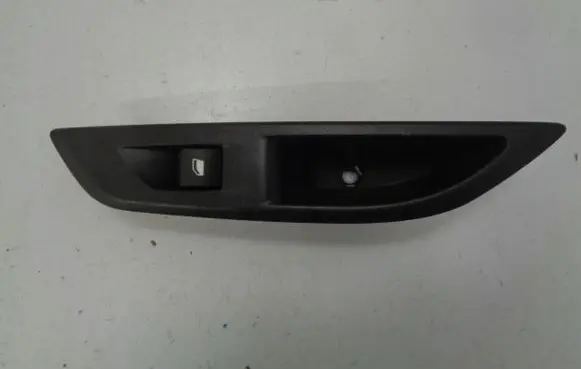 Peugeot 208 Electric window control switch