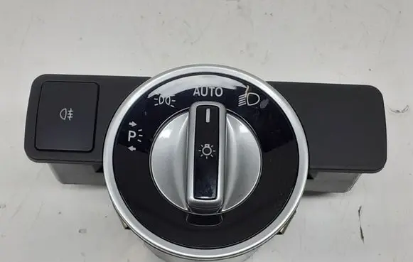 Mercedes-Benz B W246 W242 Light switch A2129050551