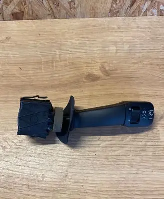 BMW 5 E39 Wiper control stalk 8352013 01200900 PA66MX40