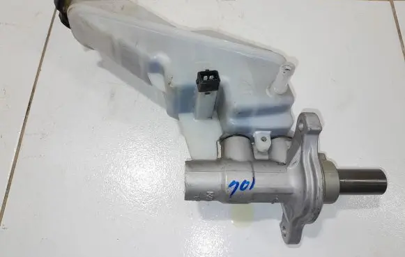 Hyundai Santa Fe Master brake cylinder NOCODE