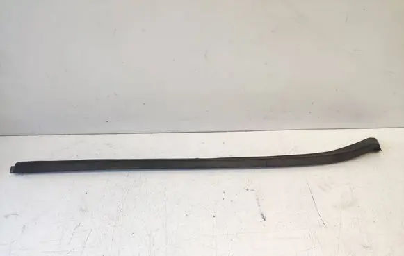 Peugeot 308 SW Windshield trim 9680623980