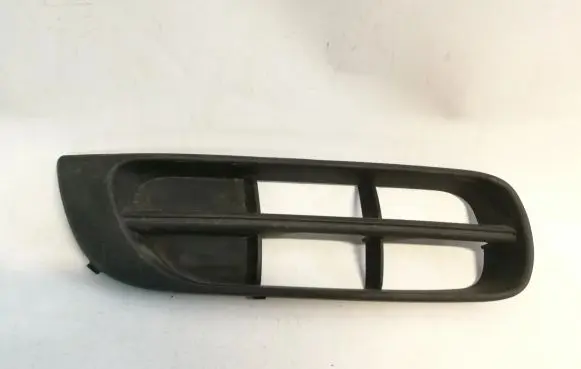 Skoda Fabia Mk1 (6Y) Front grill 5J0807368