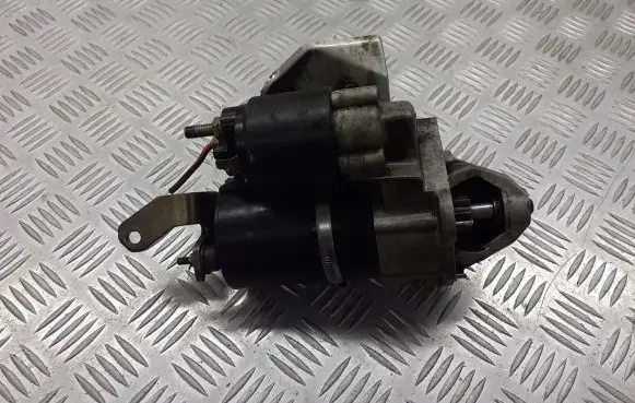 Volkswagen PASSAT B5 Starter motor
