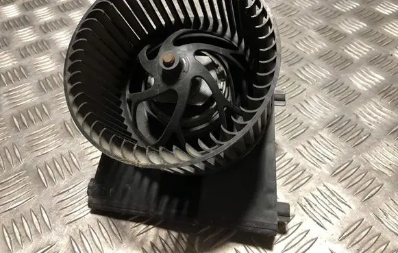 Volkswagen Golf IV Heater fan/blower 1J1819021 654978M 1T1819021