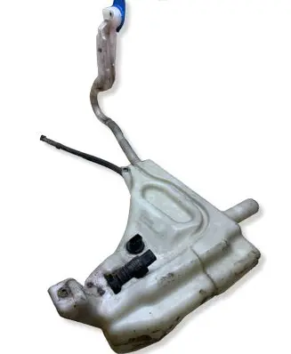 Audi Q7 4L Windshield washer fluid reservoir/tank 4L0955453A 1T0955651A