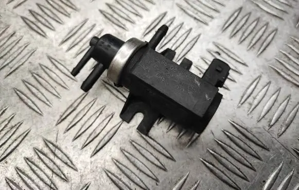 Audi A3 S3 8L Turbo solenoid valve 1H0906627