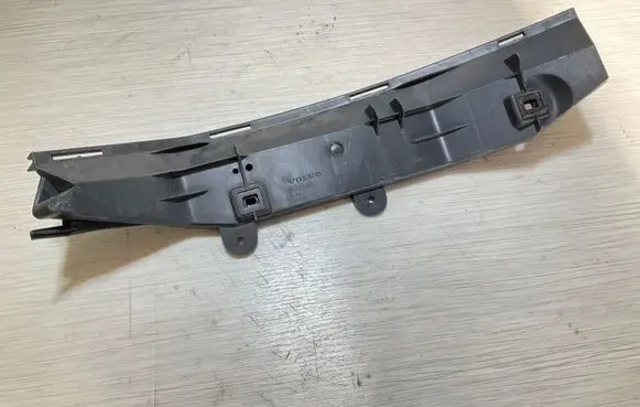 Volvo C70 Rear bumper mounting bracket 09466907