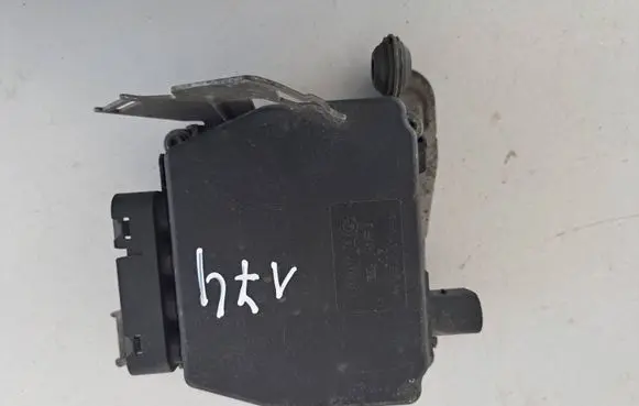 Volkswagen PASSAT B6 Turbo solenoid valve 3C0906625 400434
