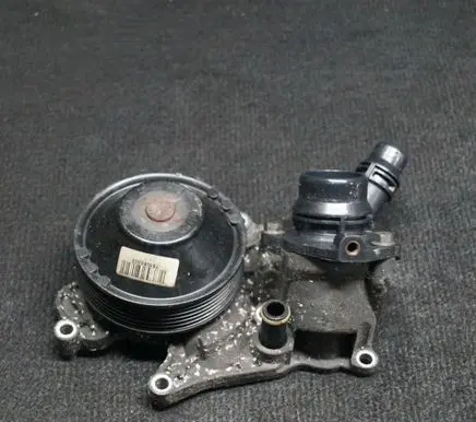 BMW 3 E90 E91 Water pump 781083302