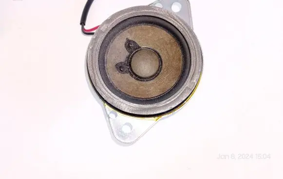 Hyundai i40 Front door high frequency speaker