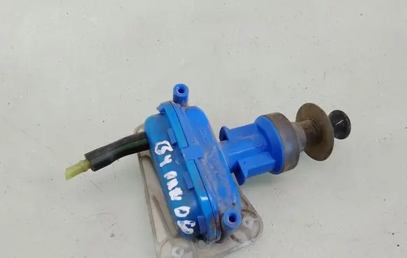 Audi 80 90 S2 B4 Central locking motor 893862153D