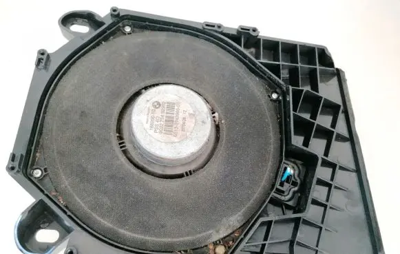BMW 1 E81 E87 Subwoofer speaker 902275492902 18820010