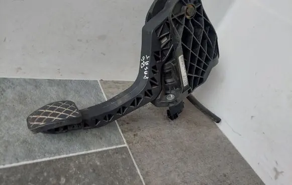 Clutch pedal