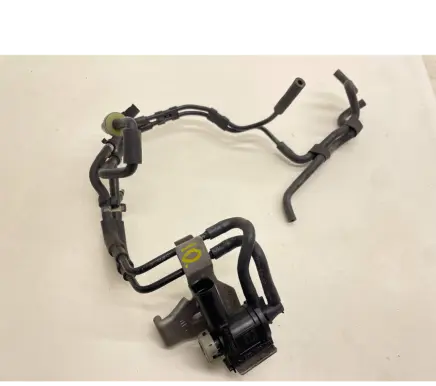 Volkswagen Tiguan Turbo solenoid valve 1K0906283A
