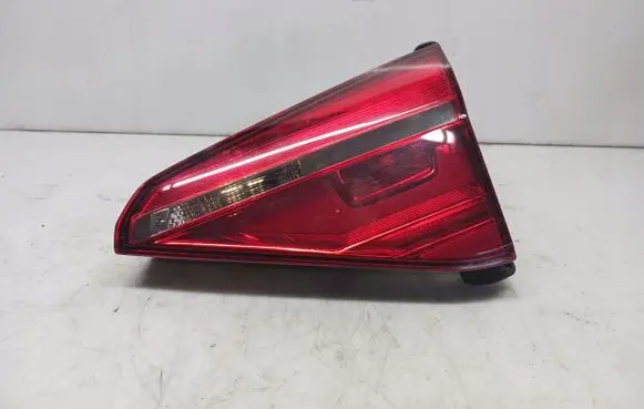 Volkswagen PASSAT B7 Tailgate rear/tail lights C561945094F 561945094F