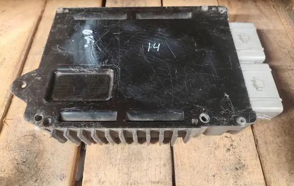 Chrysler Voyager Engine control unit/module P04727246AD