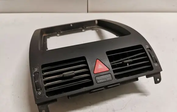 Volkswagen Touran I Dash center air vent grill 1T1819728