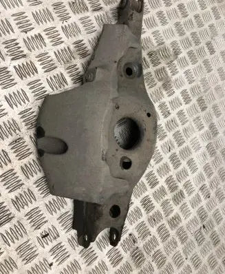 Toyota Avensis T270 Other rear suspension part 