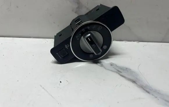 Mercedes-Benz C W204 Light switch A2045451804