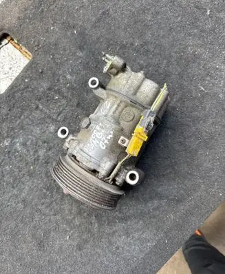 Peugeot 1007 Air conditioning (A/C) compressor (pump) 9655191680